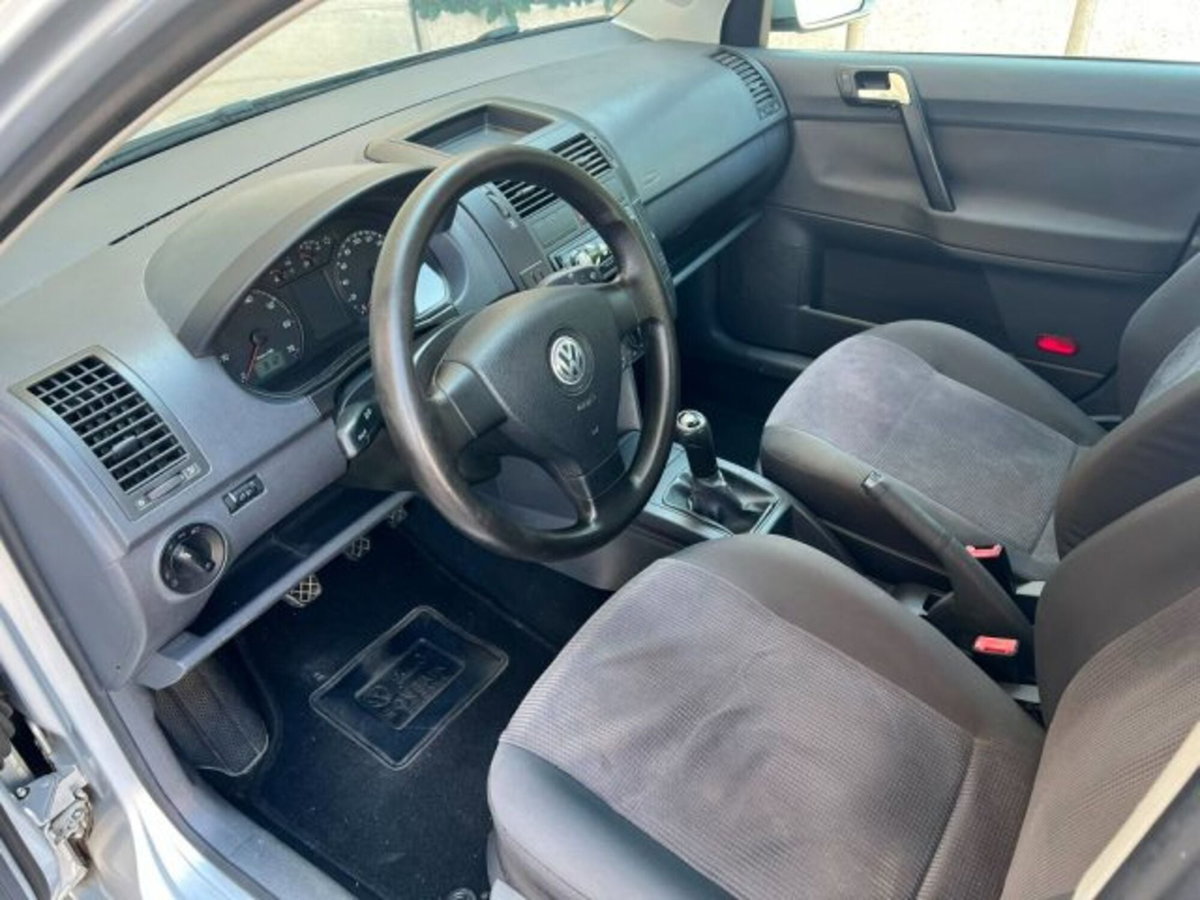 Volkswagen Polo 1.2 12V 5p. Trendline (8)