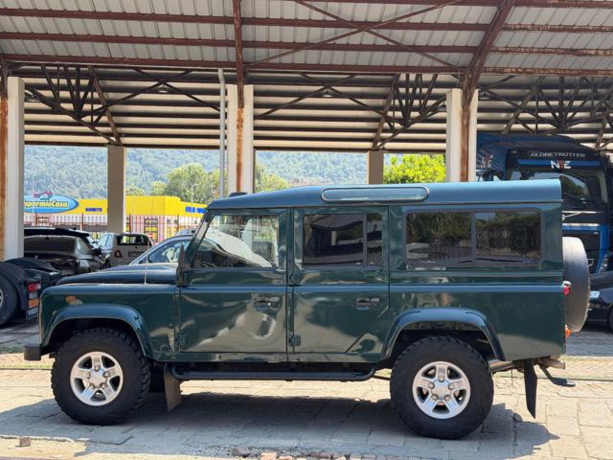 Land Rover Defender 110 2.2 TD4 Station Wagon N1 (8)
