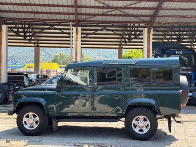 Land Rover Defender 110 2.2 TD4 Station Wagon N1 (8)