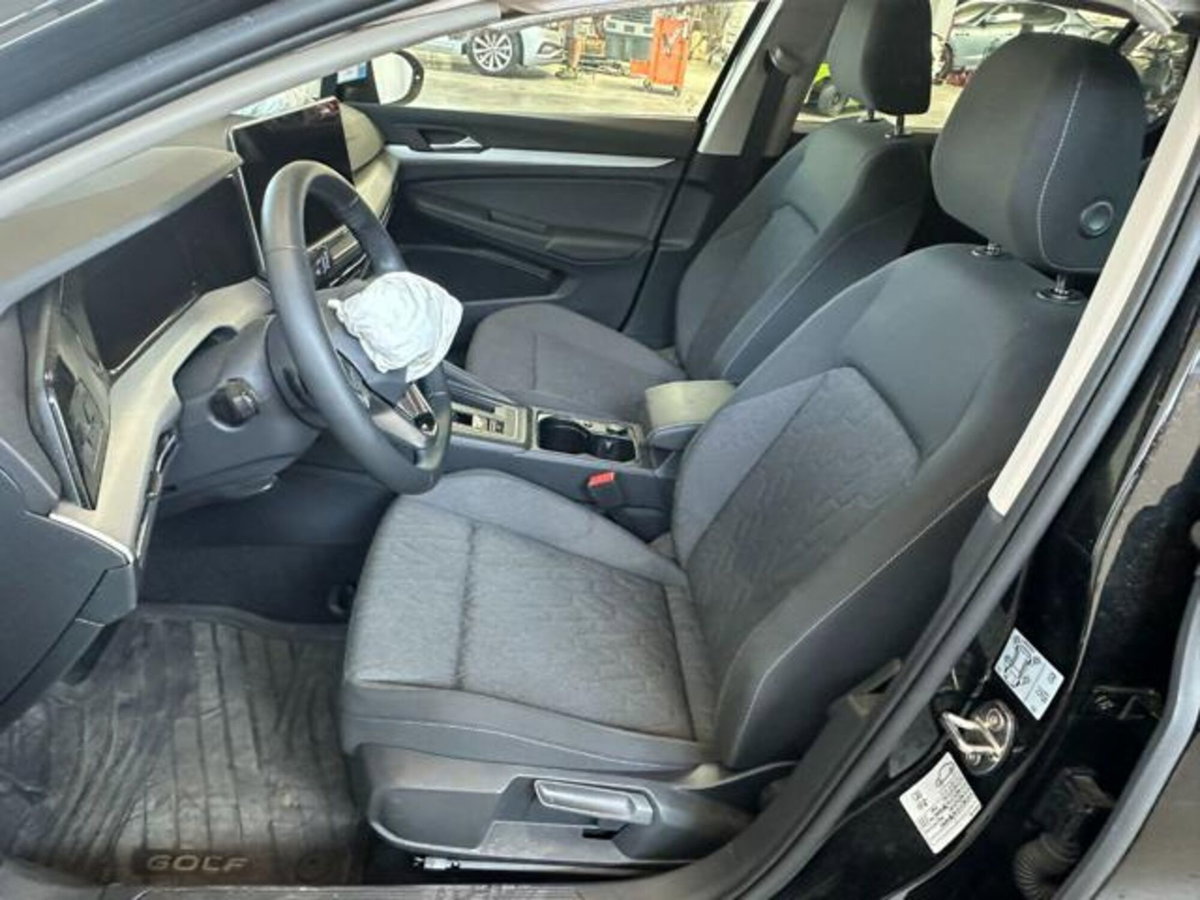 Volkswagen Golf 1.5 tsi ehybrid Edition 204cv dsg (11)
