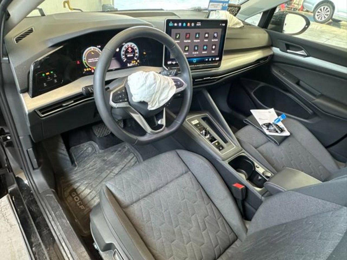 Volkswagen Golf 1.5 tsi ehybrid Edition 204cv dsg (13)