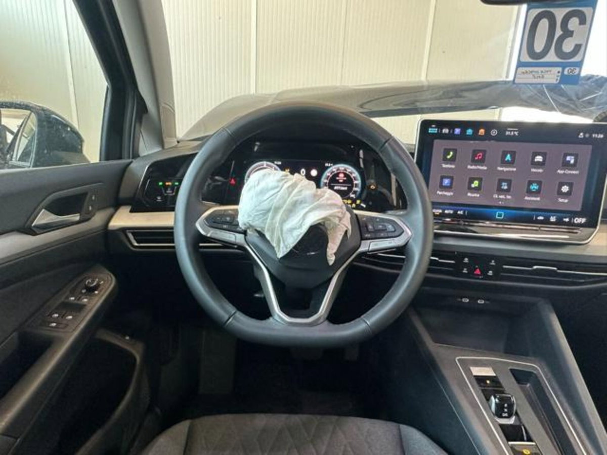 Volkswagen Golf 1.5 tsi ehybrid Edition 204cv dsg (15)