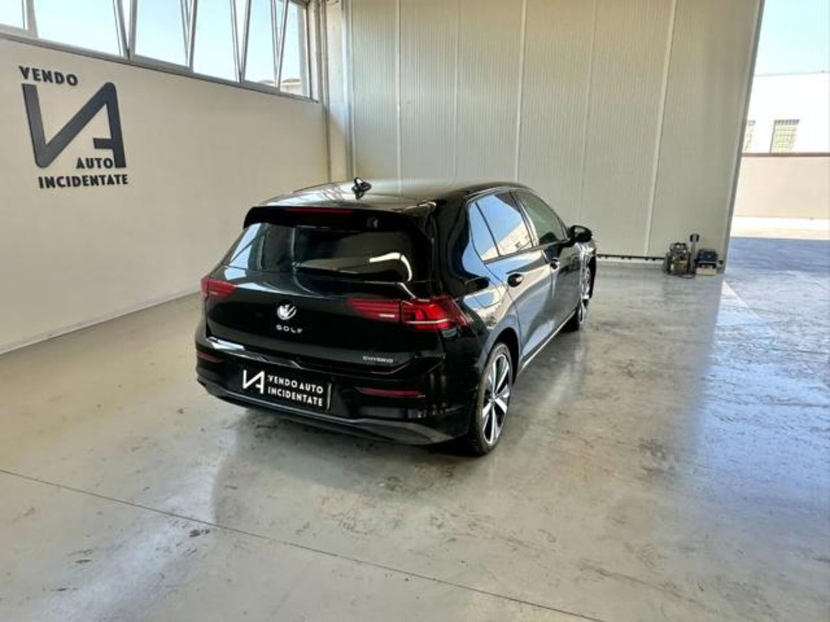 Volkswagen Golf 1.5 tsi ehybrid Edition 204cv dsg (7)