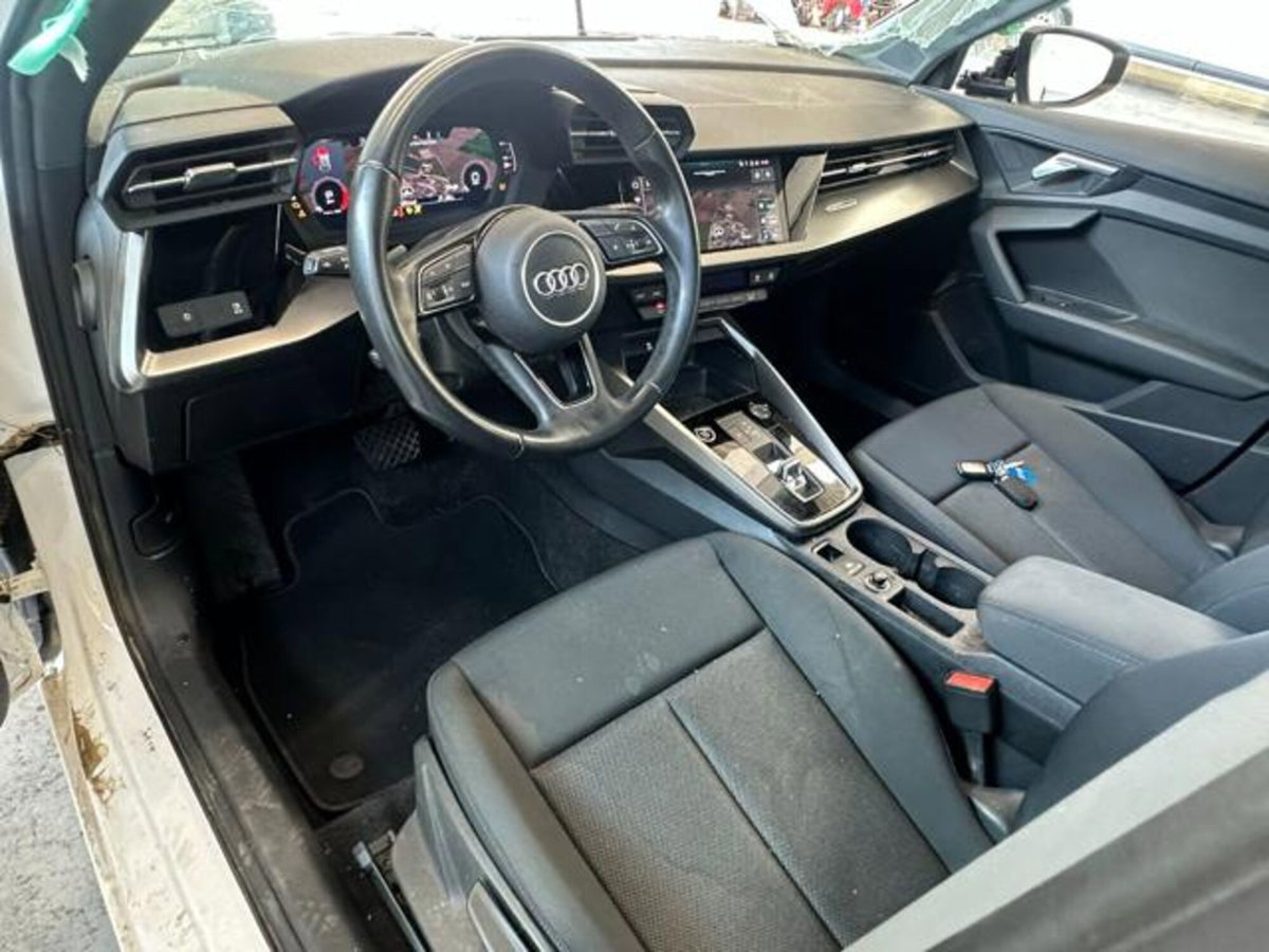 Audi A3 Sportback 30 TDI S tronic Business (14)