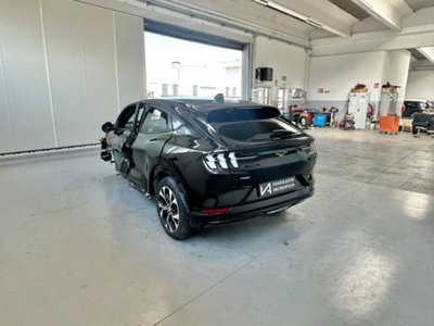 Ford Mustang Mach-E AWD  Extended 351CV (5)