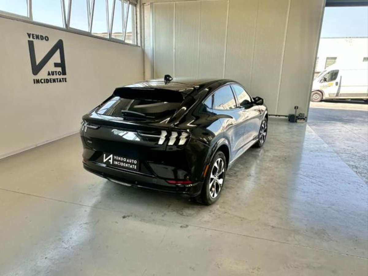 Ford Mustang Mach-E AWD  Extended 351CV (7)