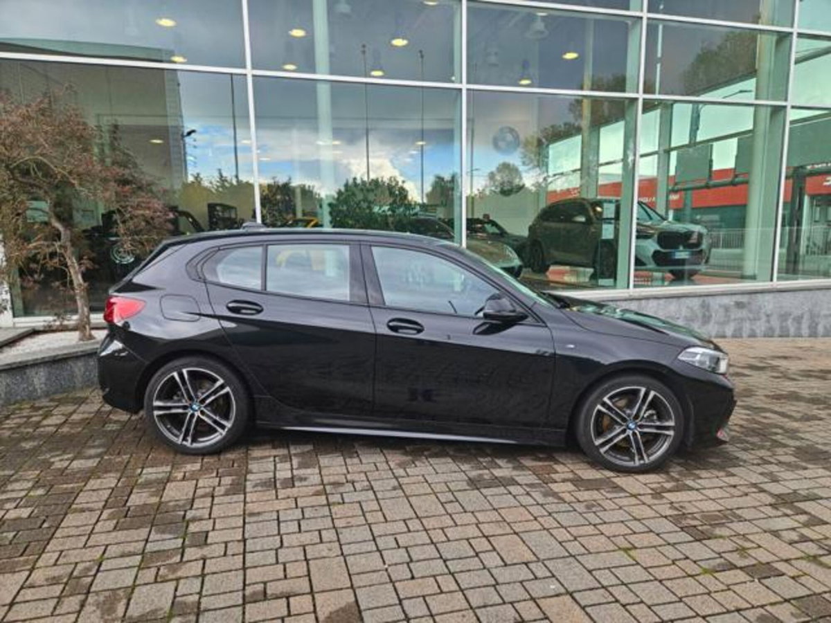 BMW Serie 1 116d 2.0 116CV cat 5 porte Attiva DPF (4)
