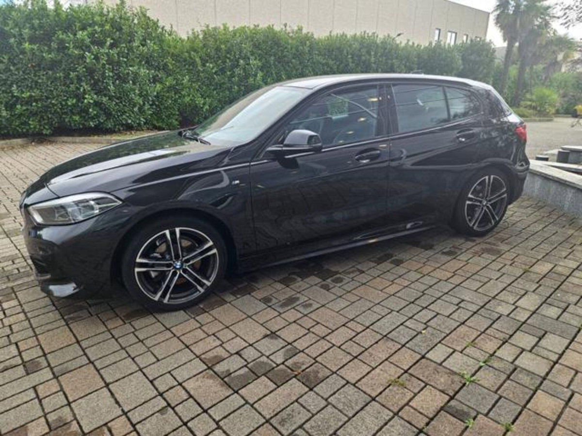 BMW Serie 1 116d 2.0 116CV cat 5 porte Attiva DPF (6)