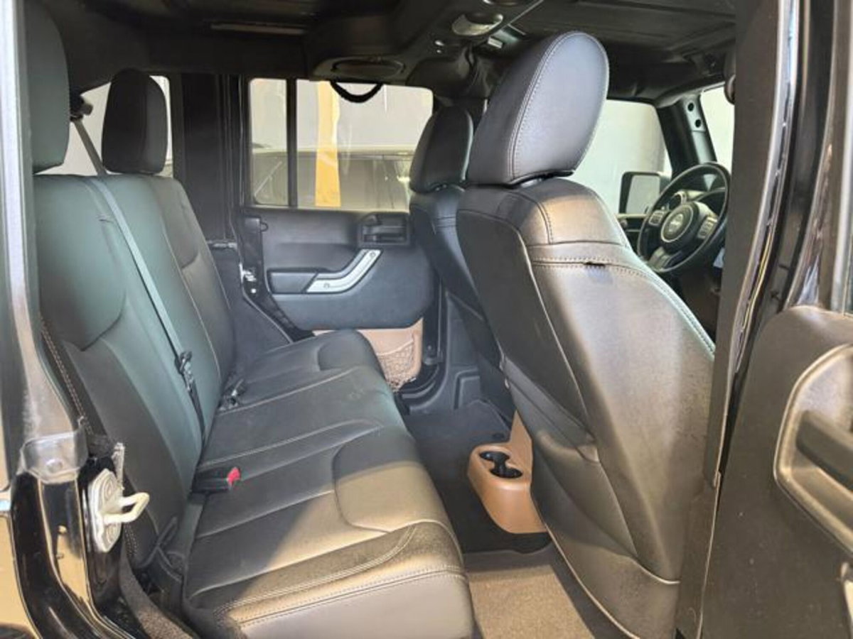Jeep Wrangler Unlimited 3.6 V6 Sahara Auto (16)