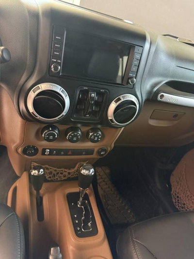 Jeep Wrangler Unlimited 3.6 V6 Sahara Auto (8)