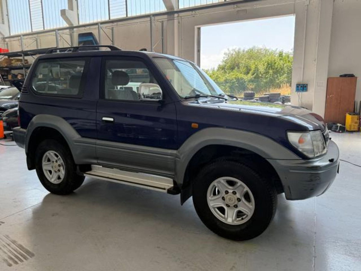 Toyota Land Cruiser turbodiesel 3 porte KZJ90 GX (3)
