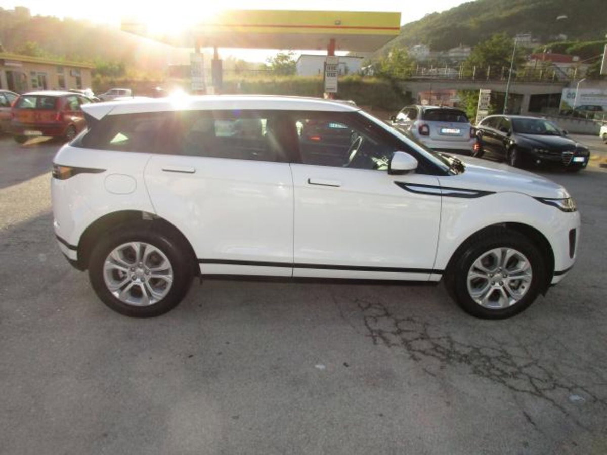 Land Rover Range Rover Evoque 2.0D I4-L.Flw 150 CV AWD Auto SE (4)