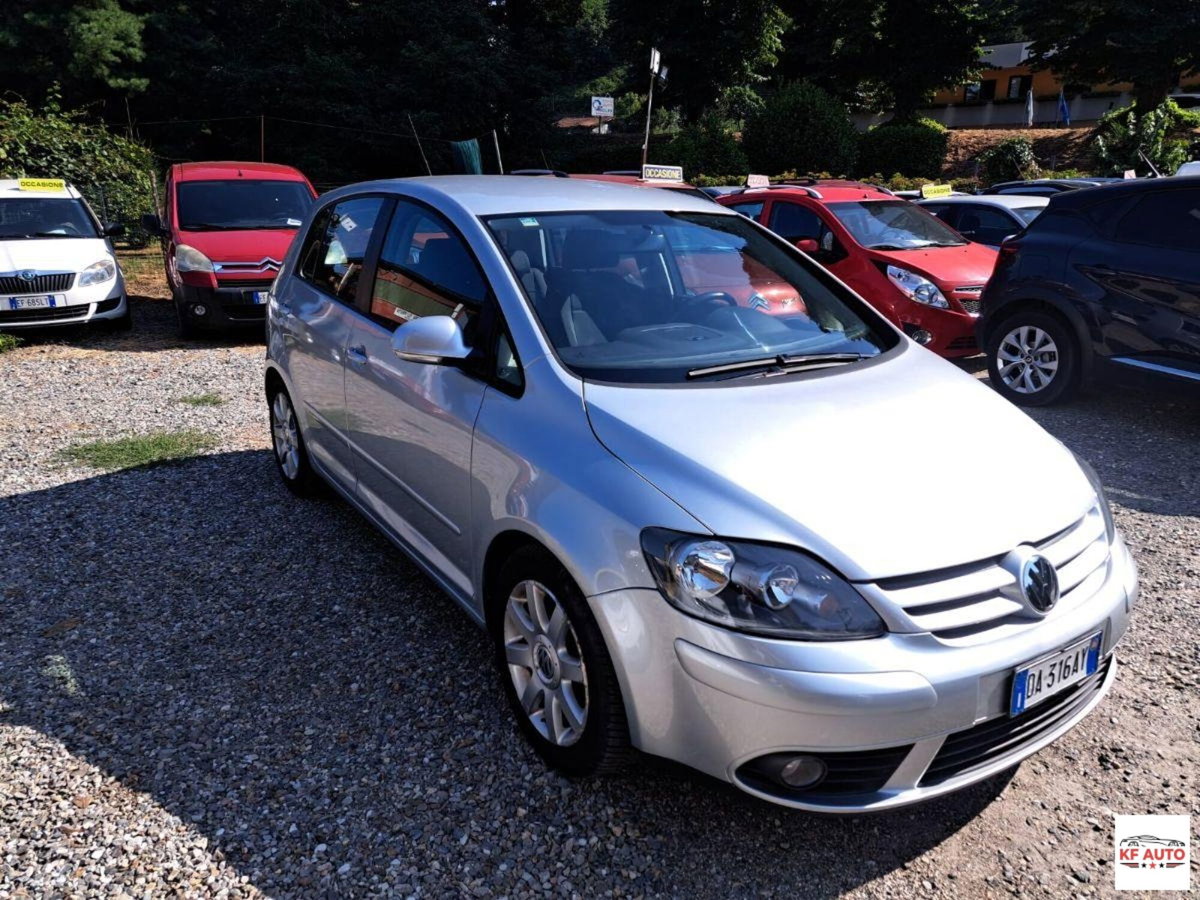 Volkswagen Golf Plus 2.0 16V TDI DSG Sportline (11)