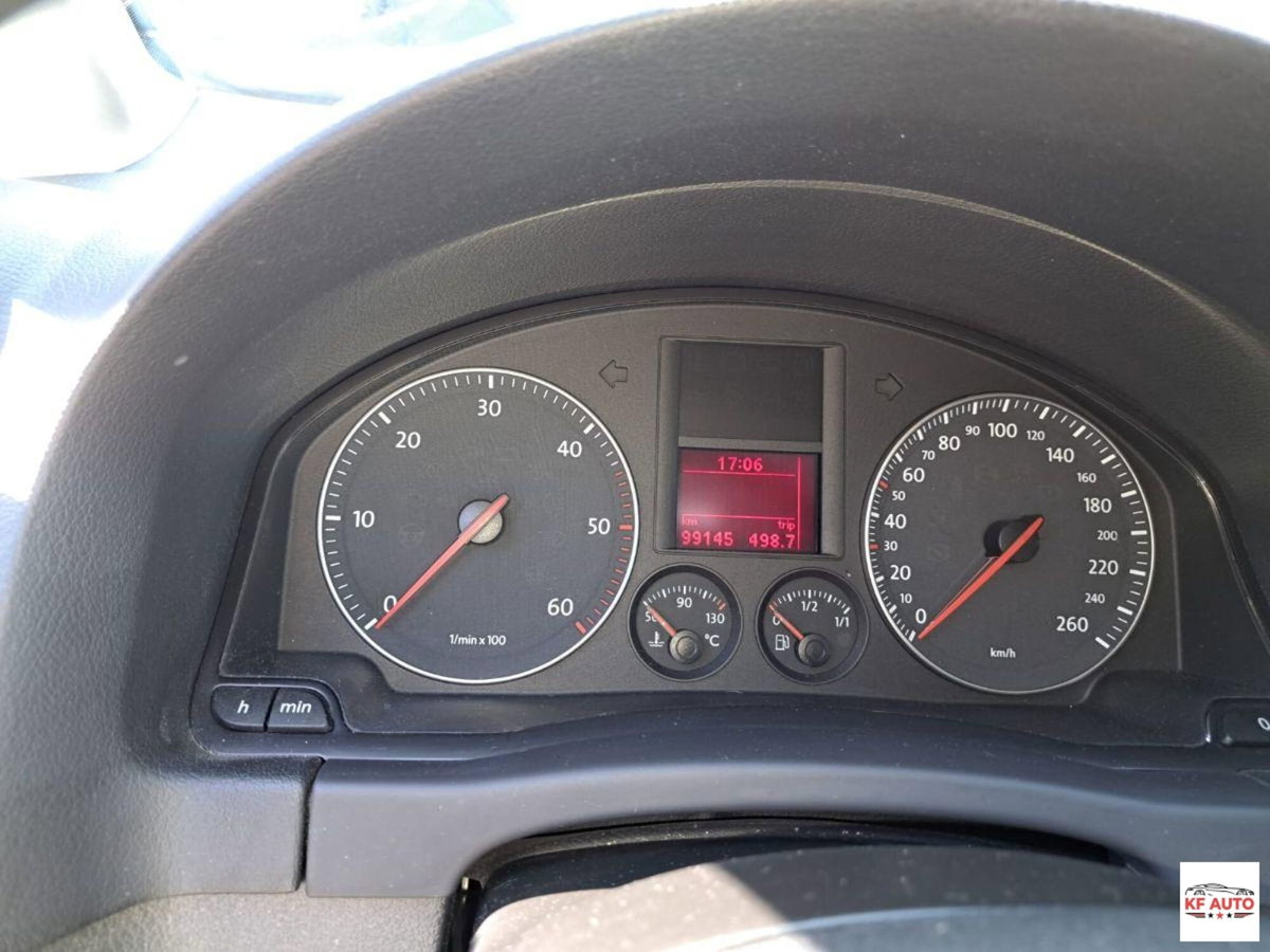 Volkswagen Golf Plus 2.0 16V TDI DSG Sportline (19)