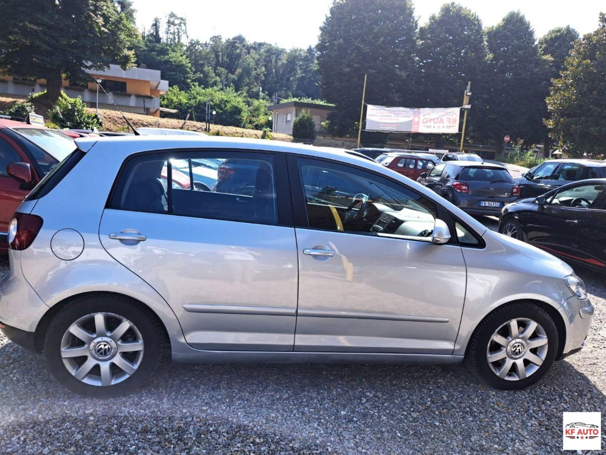 Volkswagen Golf Plus 2.0 16V TDI DSG Sportline (7)