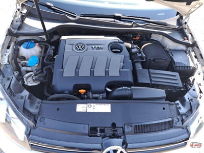 Volkswagen Golf 1.6 TDI DPF 5p. Highline (19)