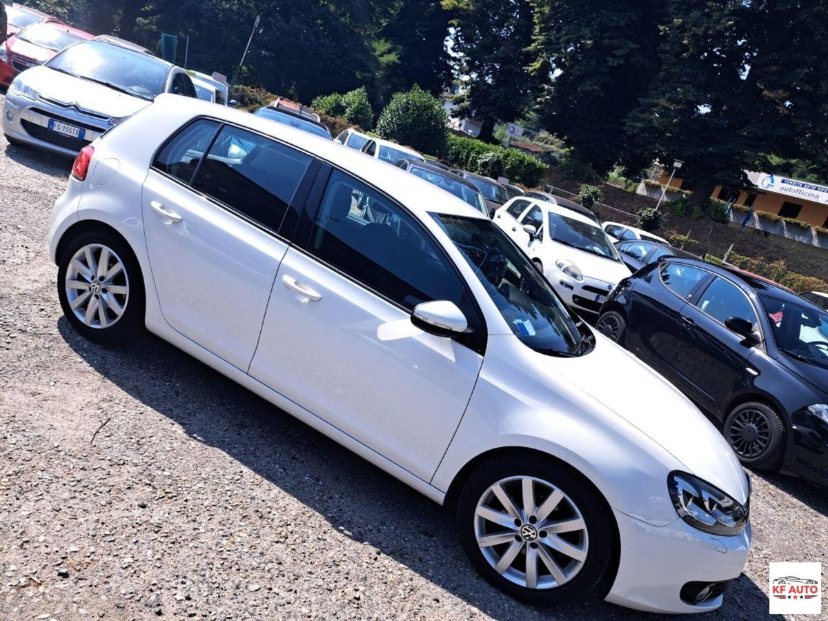 Volkswagen Golf 1.6 TDI DPF 5p. Highline (5)