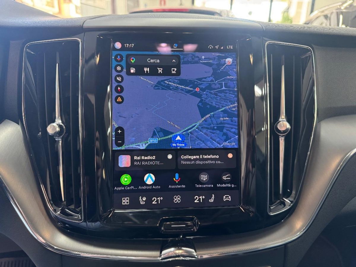 Volvo XC60 B4 automatico Core (12)