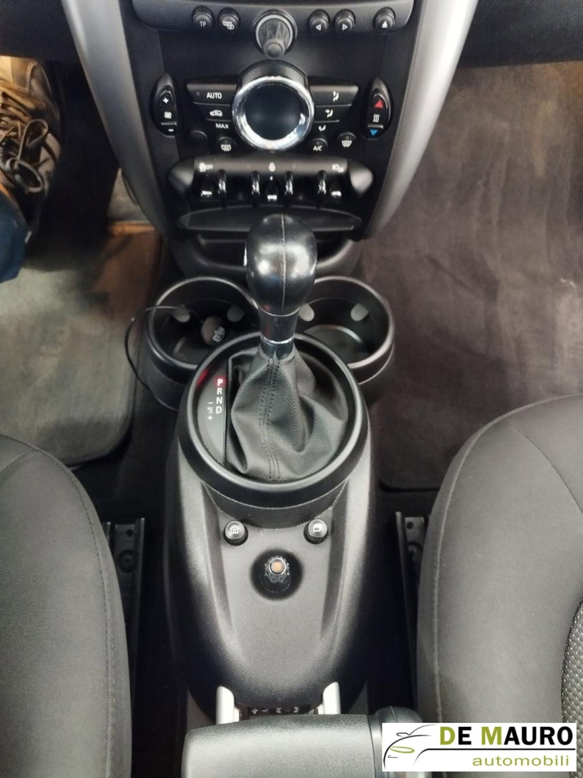 MINI Mini Countryman 1.6 Cooper D Countryman (13)