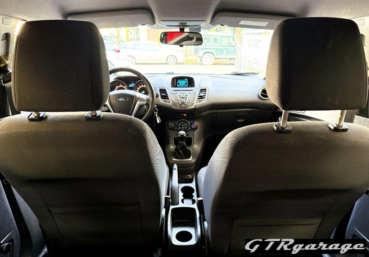 Ford Fiesta Plus 1.5 TDCi 75CV 5 porte (16)