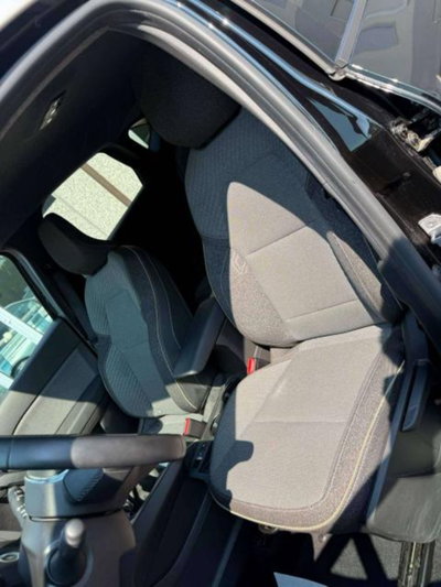 Renault Captur 1.0 tce Techno 90cv (8)