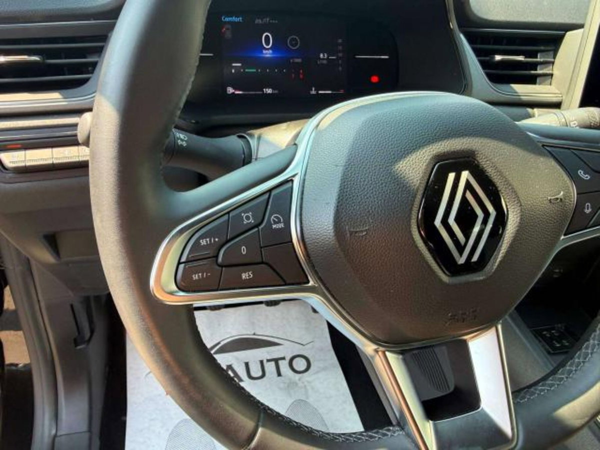 Renault Captur 1.0 tce Techno 90cv (9)