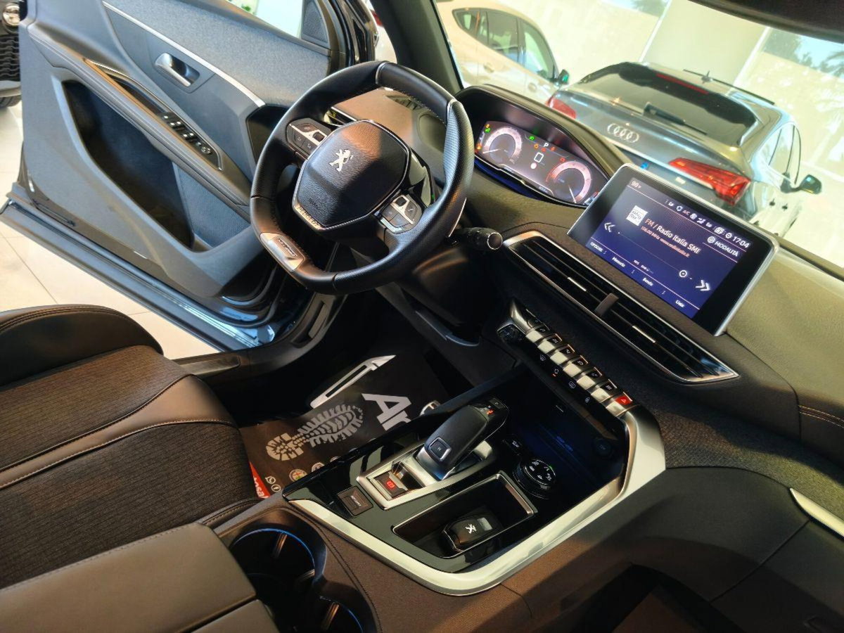 Peugeot 3008 BlueHDi 120 S&S EAT6 GT Line (14)