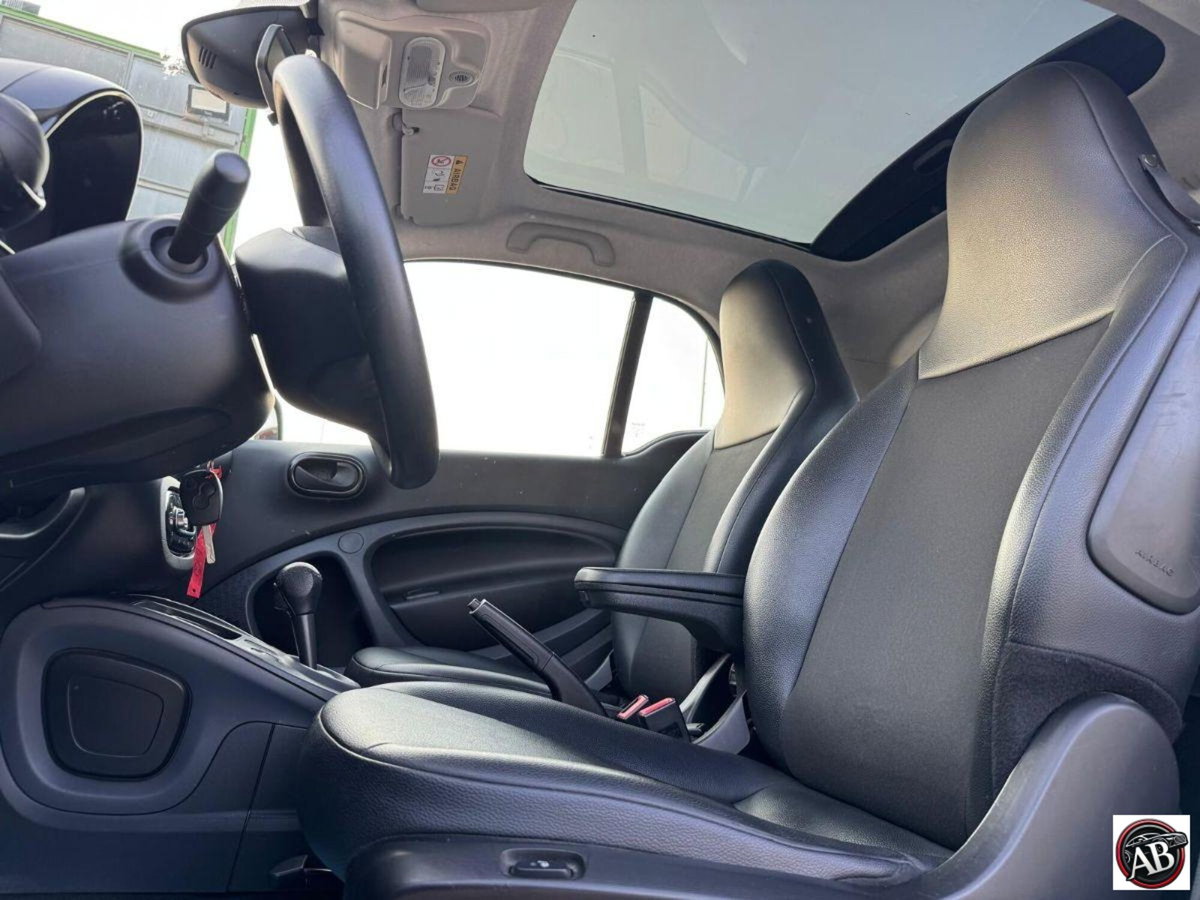 smart Fortwo 70 1.0 twinamic Youngster (11)