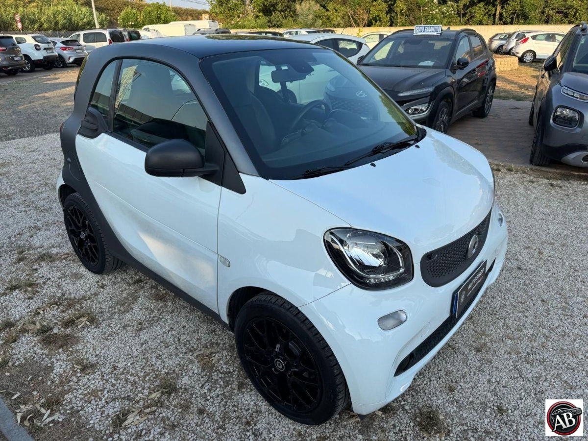 smart Fortwo 70 1.0 twinamic Youngster (2)