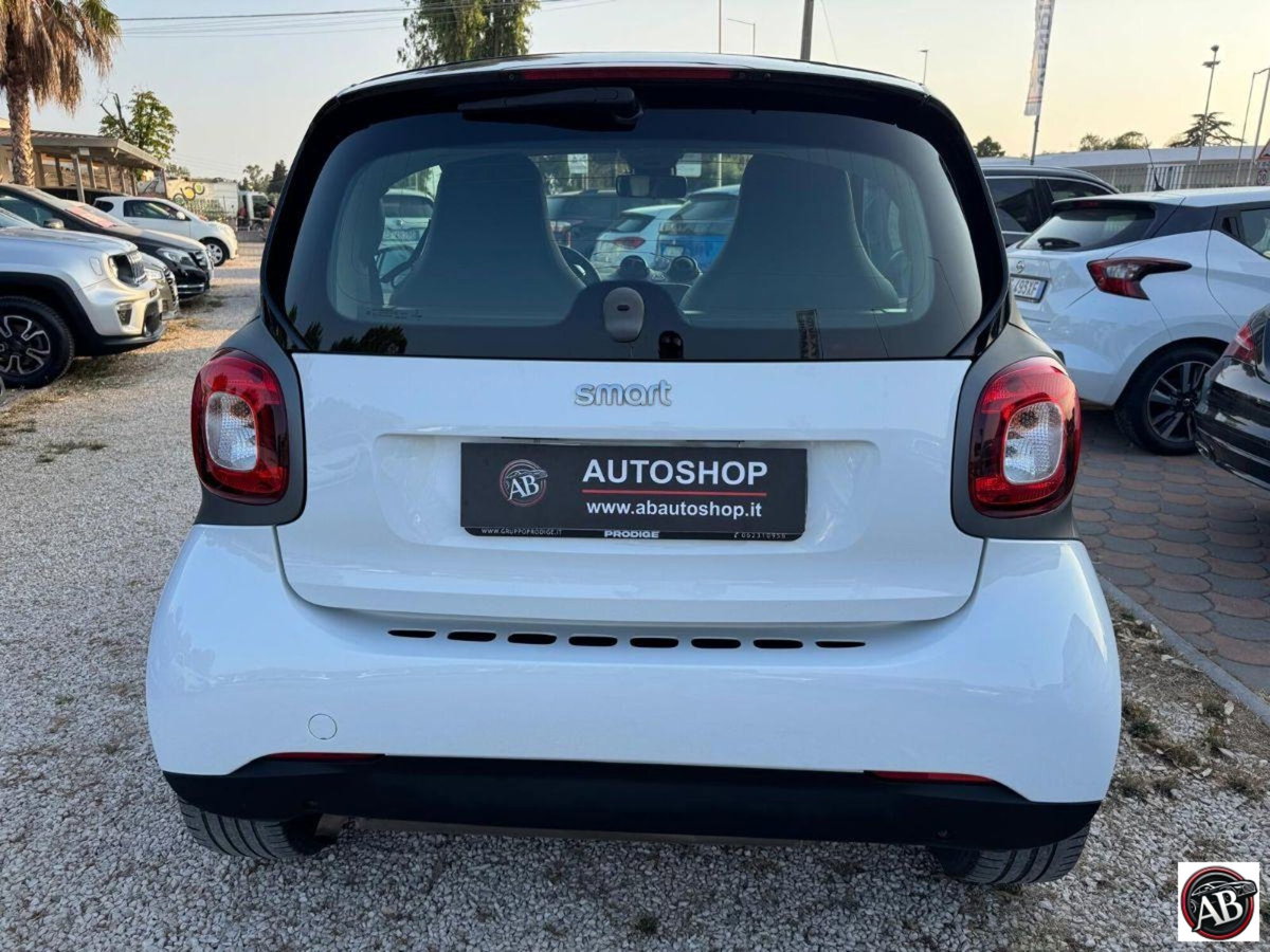 smart Fortwo 70 1.0 twinamic Youngster (8)
