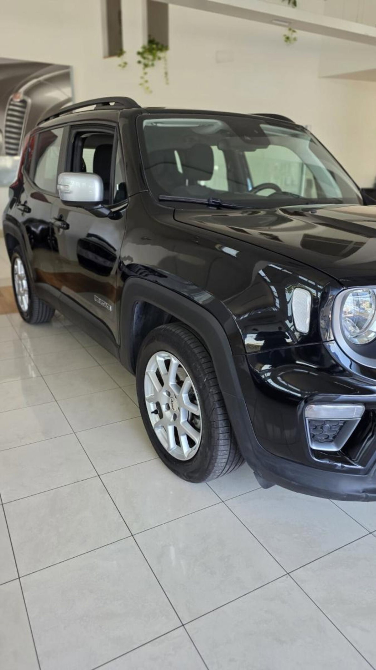 Jeep Renegade 1.5 Turbo T4 MHEV Upland (2)