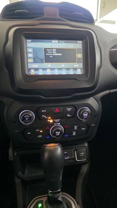 Jeep Renegade 1.5 Turbo T4 MHEV Upland (7)