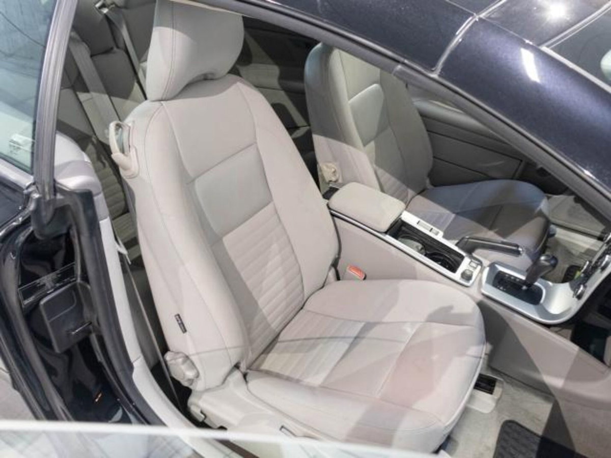Volvo C70 D3 Geartronic Summum (6)