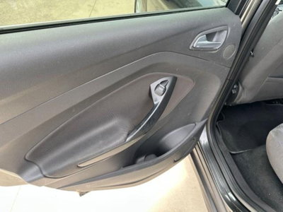 Ford C-Max 1.6 120CV GPL Titanium (12)