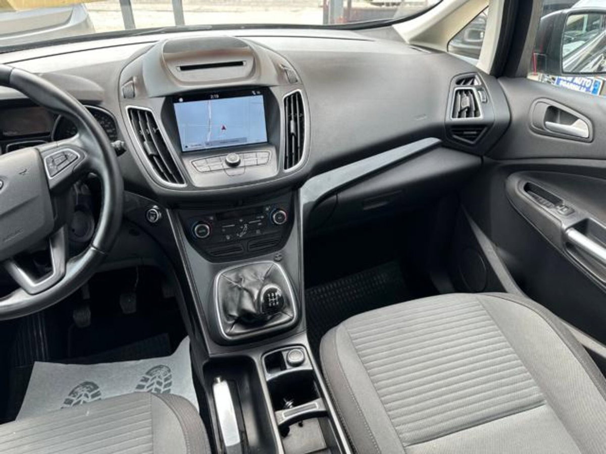 Ford C-Max 1.6 120CV GPL Titanium (14)