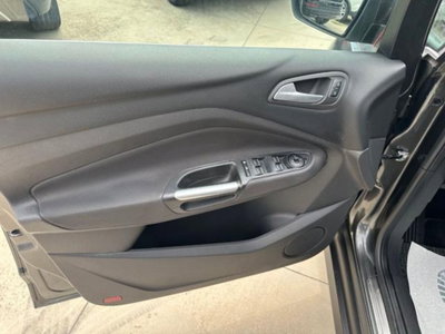 Ford C-Max 1.6 120CV GPL Titanium (17)