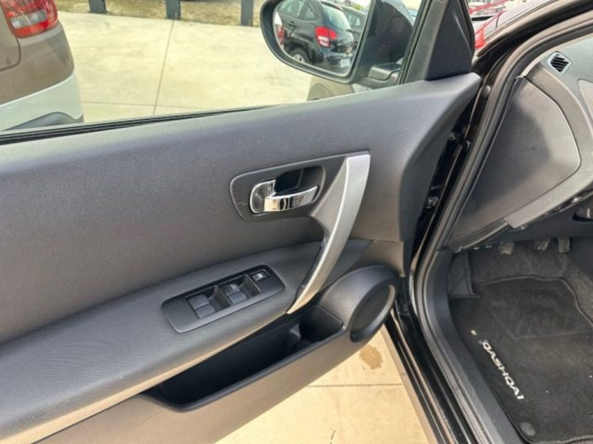 Nissan Qashqai 1.5 dCi DPF Tekna (14)