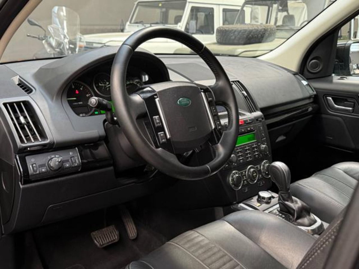 Land Rover Freelander 2.2 SD4 S.W. SE (9)