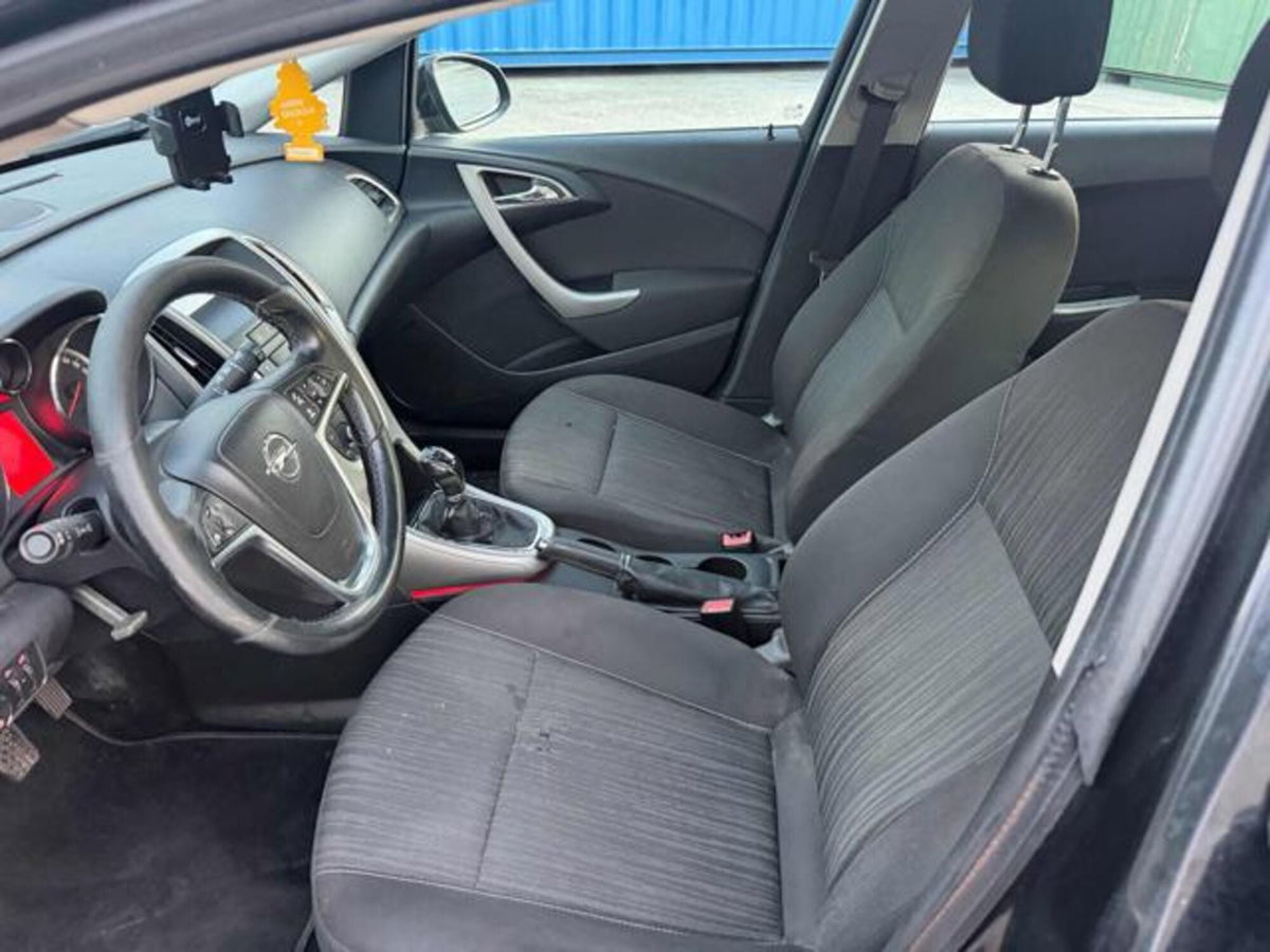 Opel Astra Station Wagon 1.7 CDTI 110CV Sports Cosmo (10)
