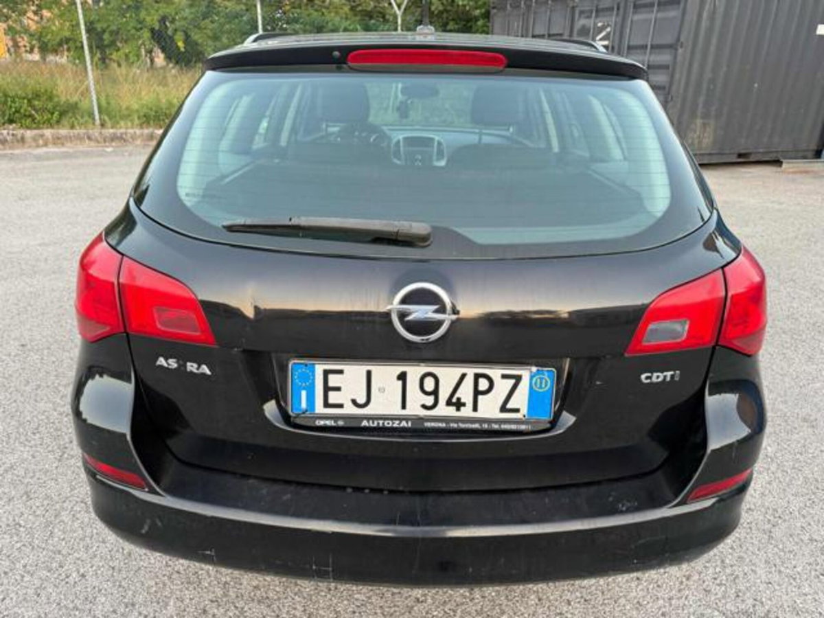 Opel Astra Station Wagon 1.7 CDTI 110CV Sports Cosmo (19)