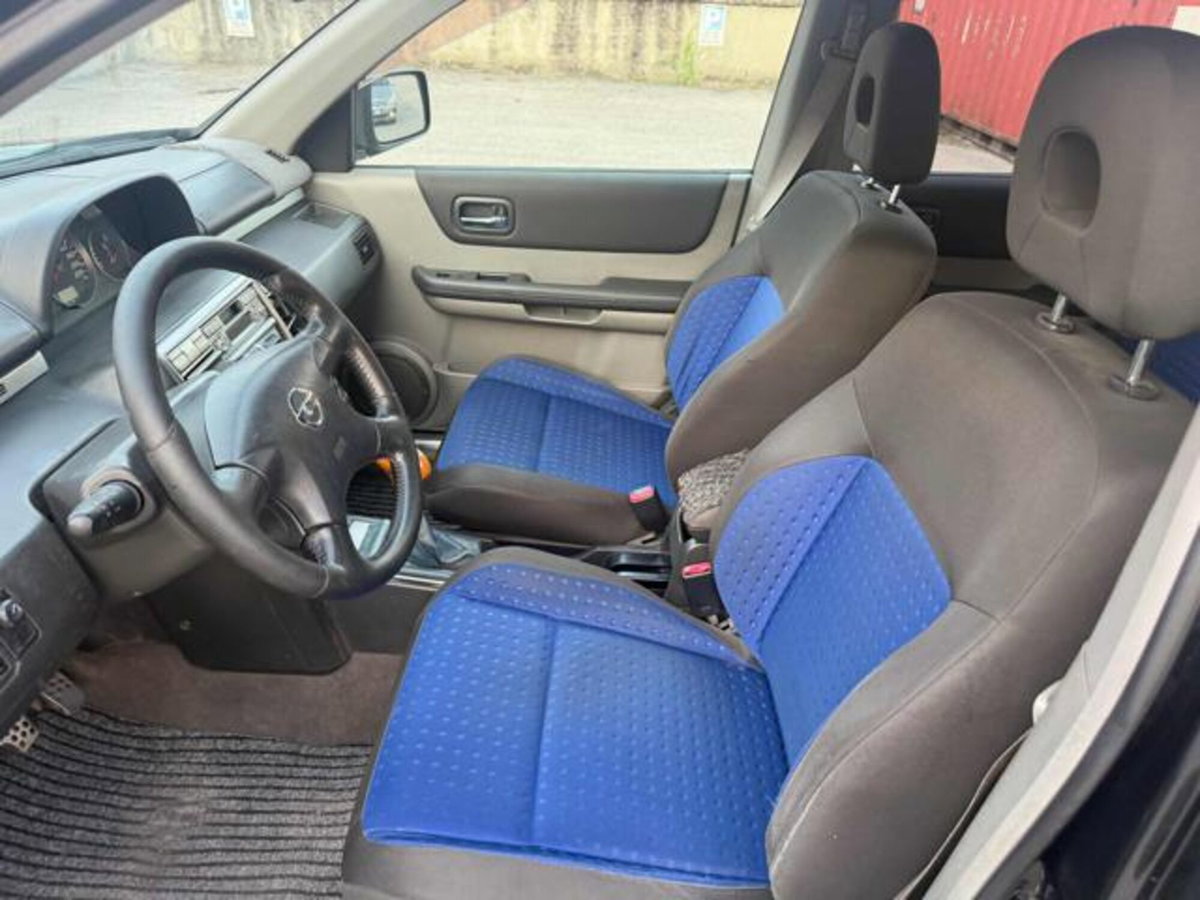 Nissan X-Trail 2.2 TD Di Adventure (11)
