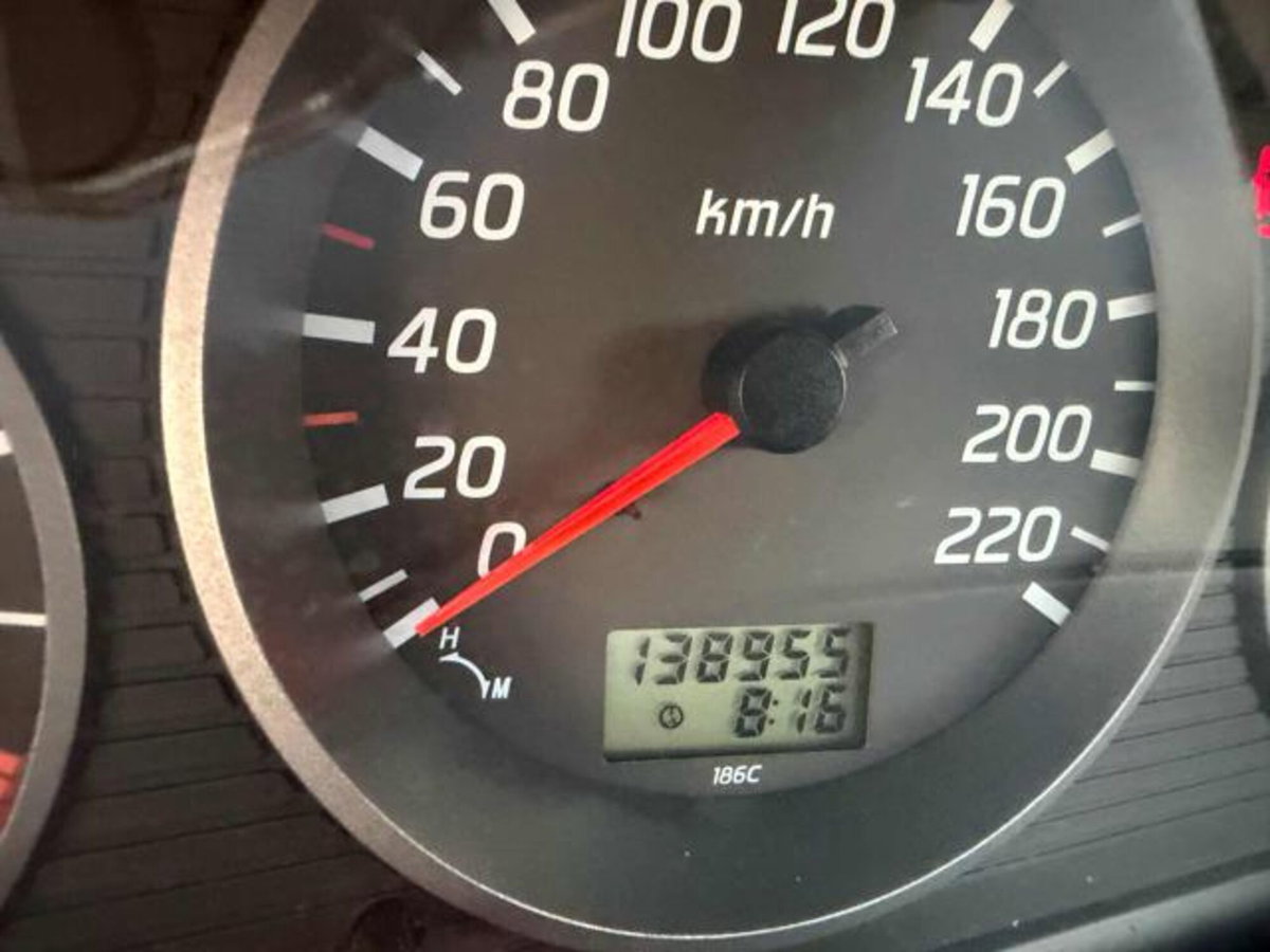 Nissan X-Trail 2.2 TD Di Adventure (17)