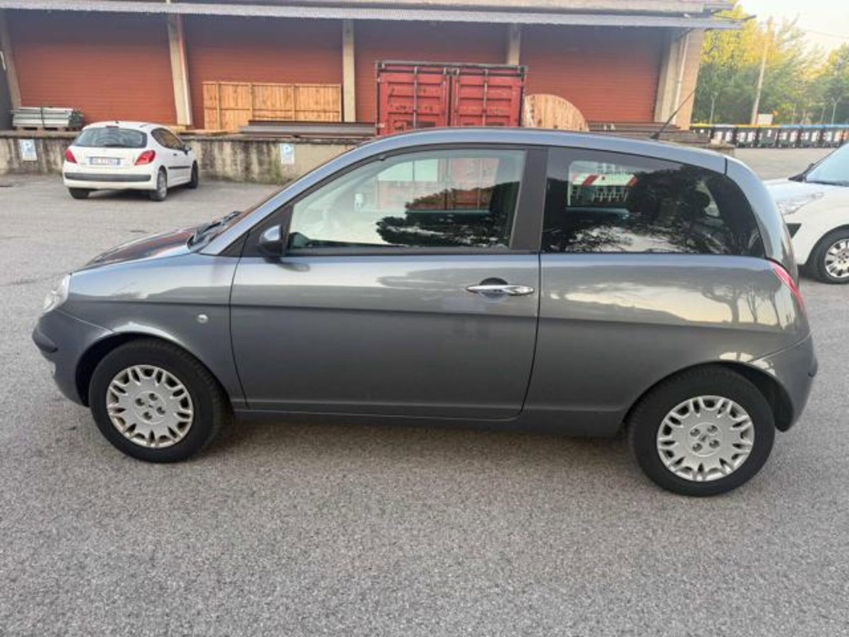 Lancia Ypsilon 1.2 (17)