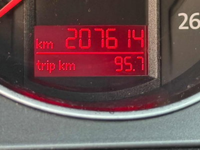 Volkswagen Passat 1.9 TDI/105CV DPF BlueMotion (13)