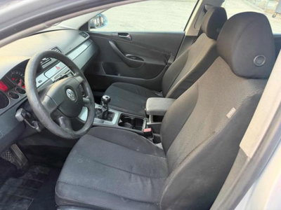 Volkswagen Passat 1.9 TDI/105CV DPF BlueMotion (5)