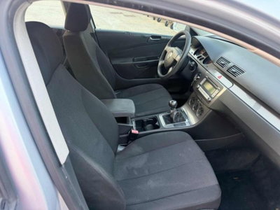 Volkswagen Passat 1.9 TDI/105CV DPF BlueMotion (7)