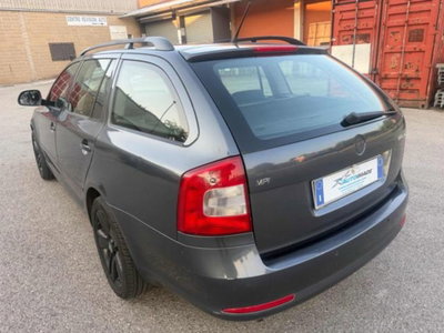 Skoda Octavia Station Wagon 1.6 Wagon Ambition GPLine (10)