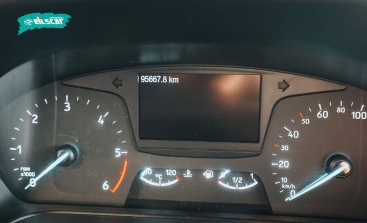 Ford Fiesta 1.5 TDCi 5 porte Plus (10)