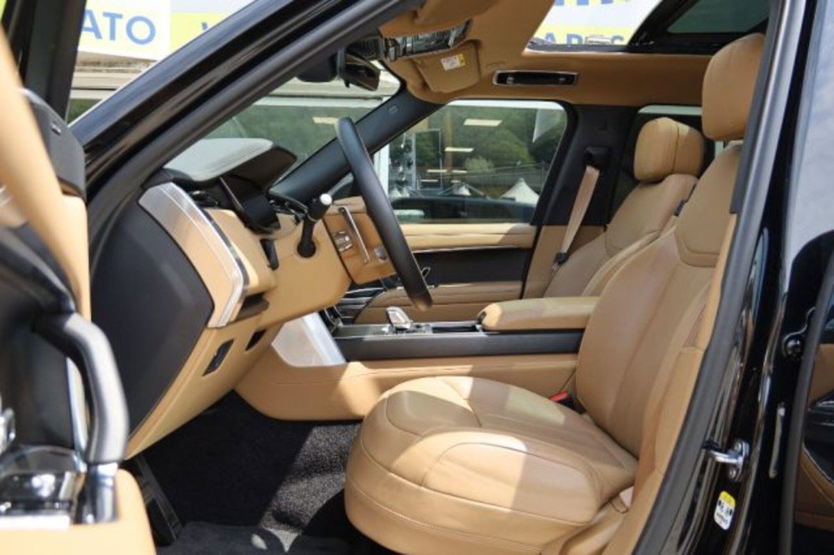 Land Rover Range Rover 3.0 I6 HSE LWB (17)