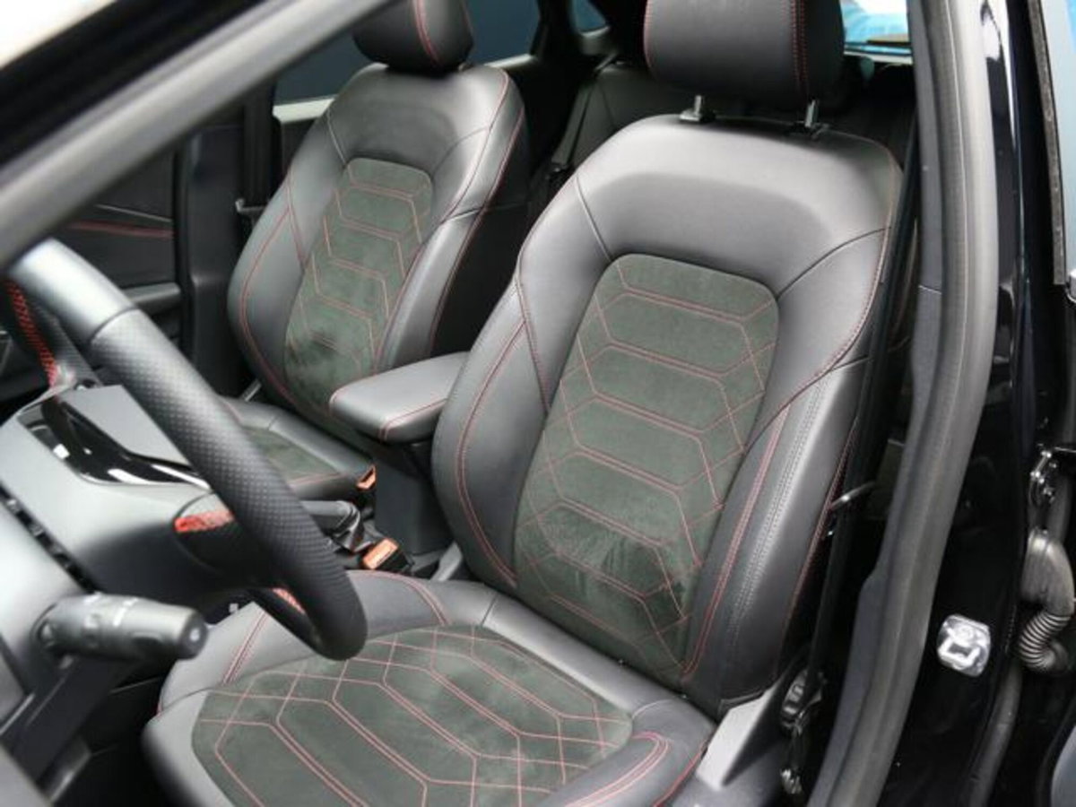 Ford Puma 1.0 EcoBoost Hybrid 125 CV S&S aut. ST-Line X (9)
